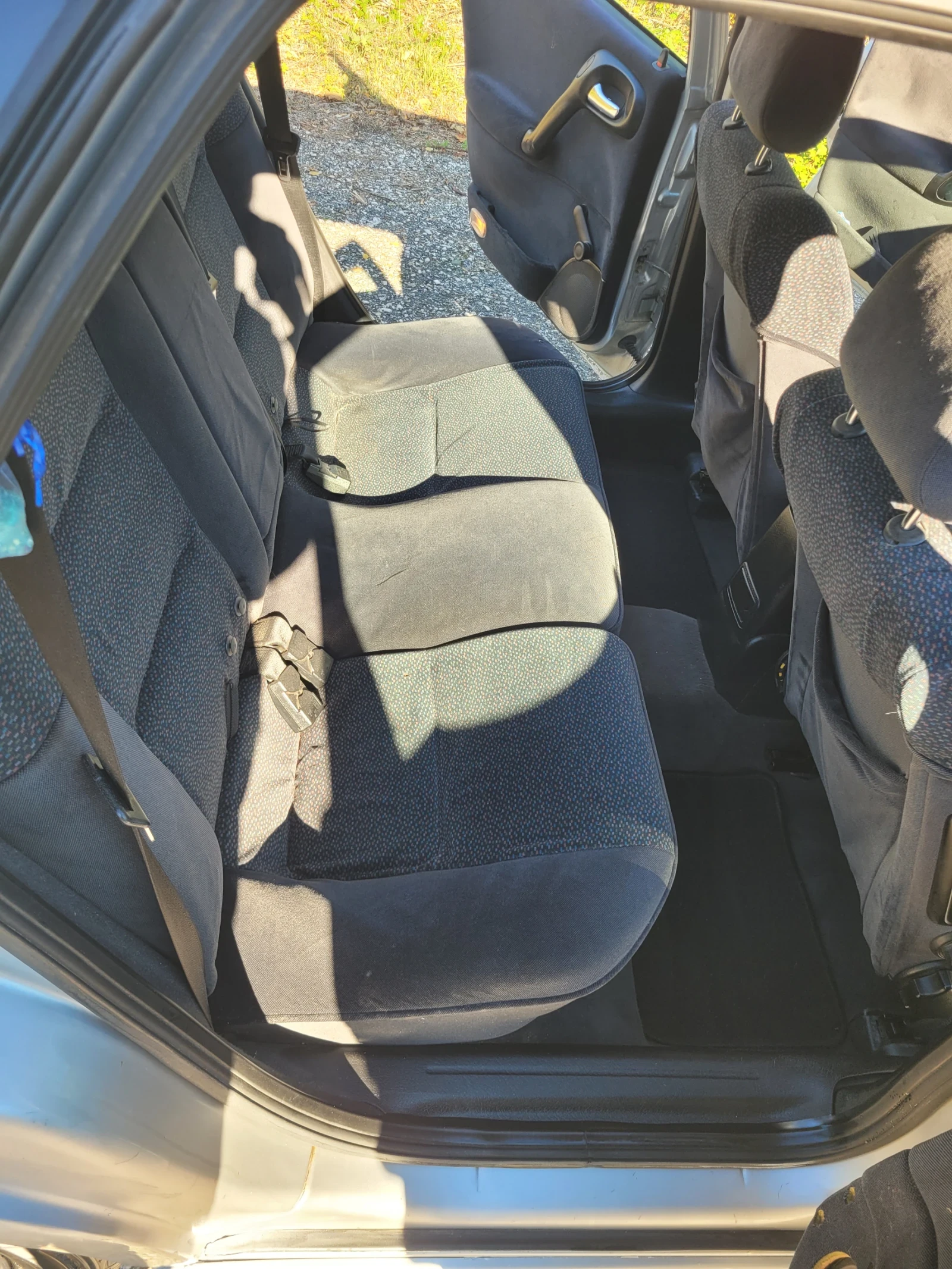 Opel Vectra 1.6 - изображение 8