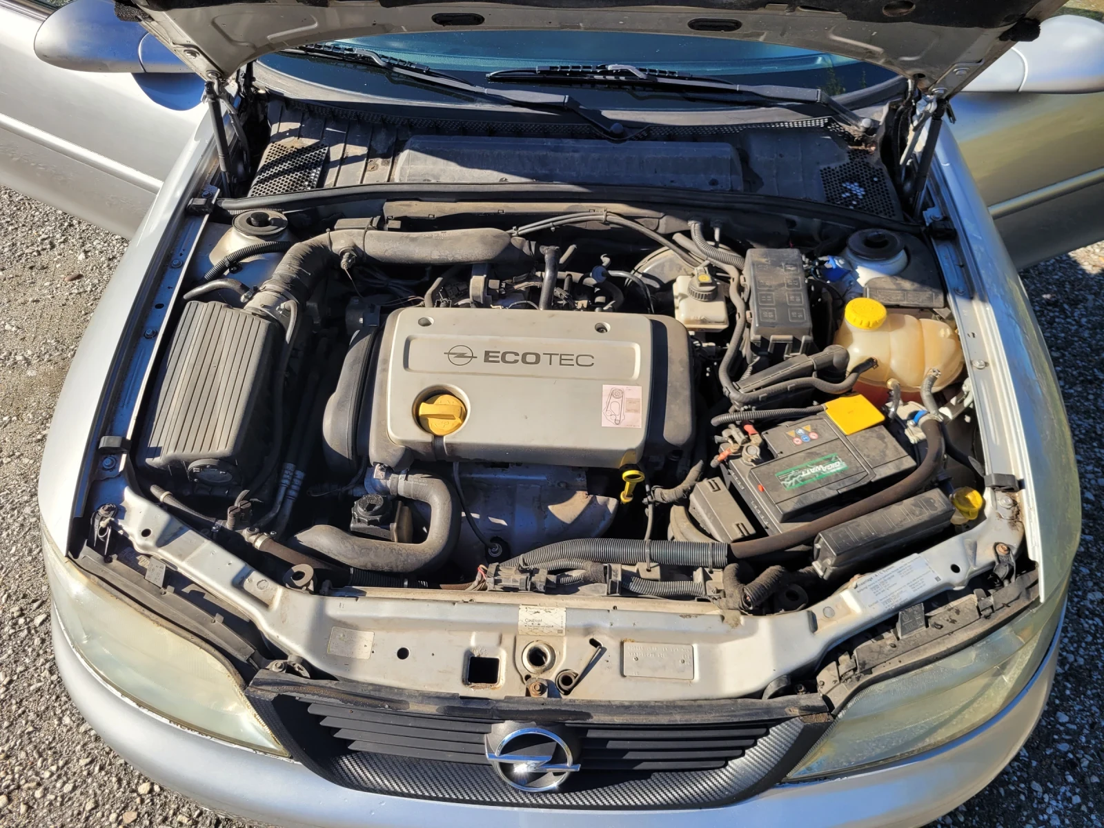 Opel Vectra 1.6 - изображение 10