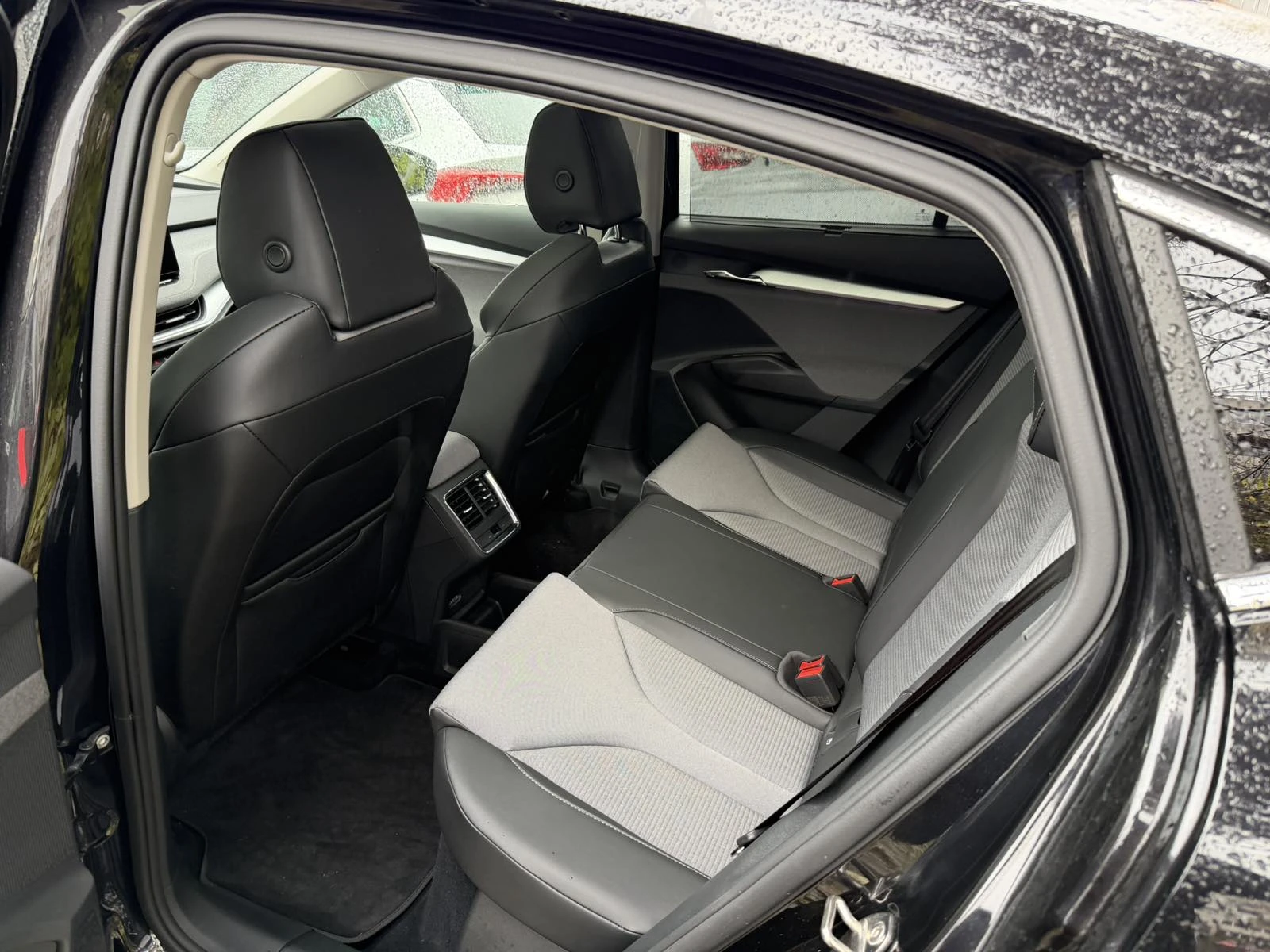 Skoda Enyaq Coupé iV 80X 82 kWh 1  gearbox 4x4 265 .. | Mobile.bg   6