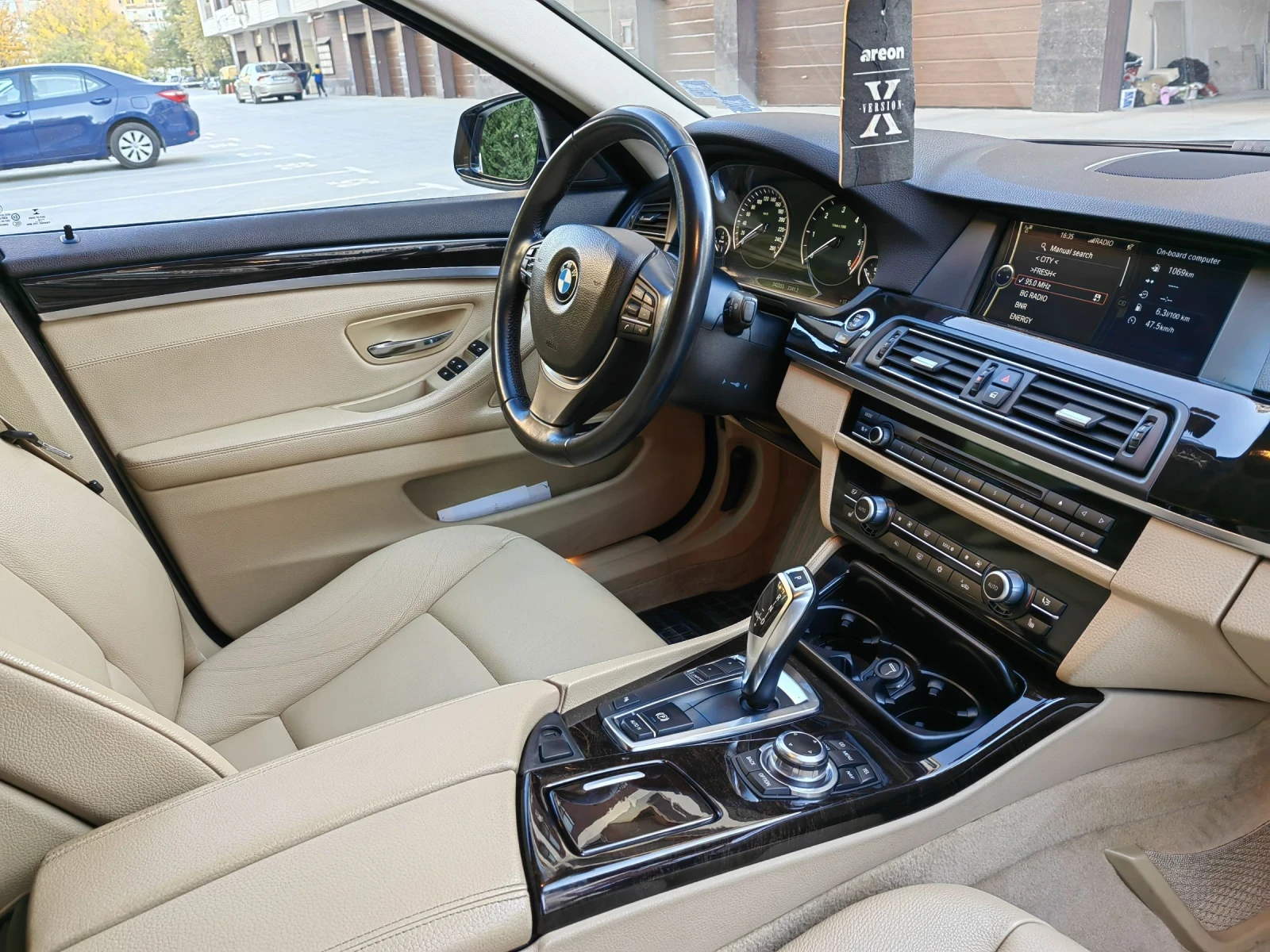 BMW 520 Комби - изображение 8