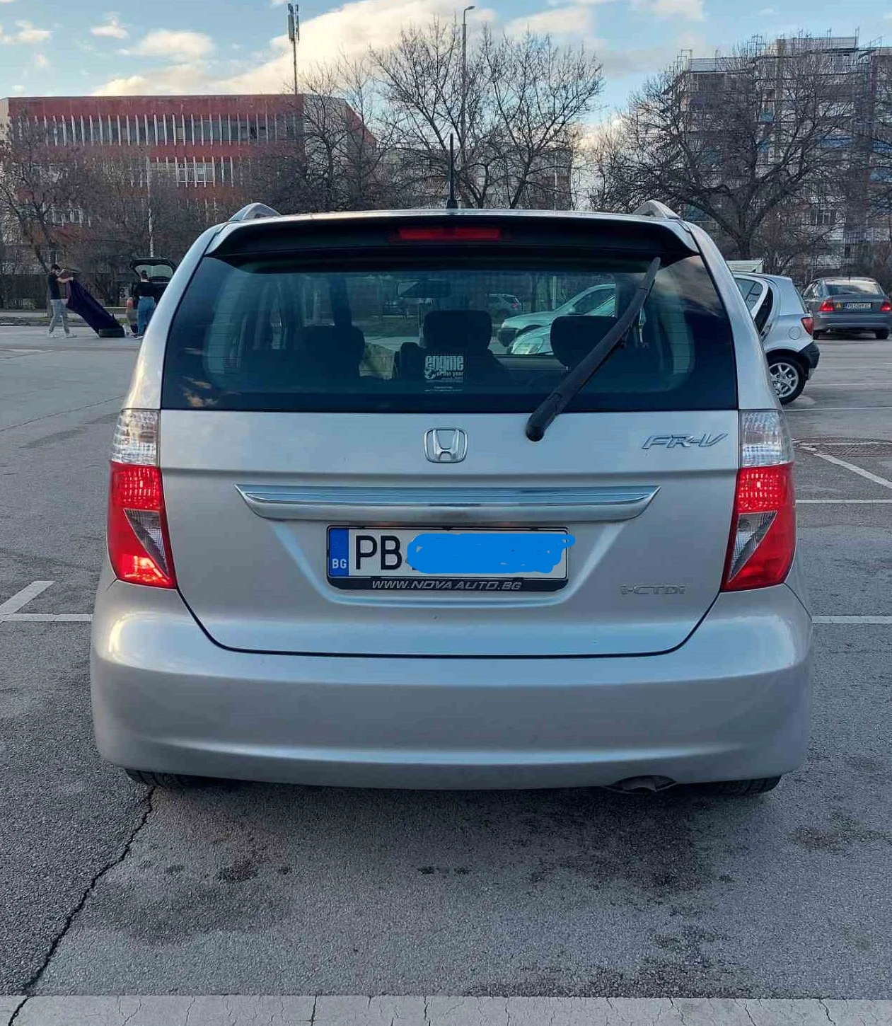 Honda Fr-v 6-местна - изображение 2