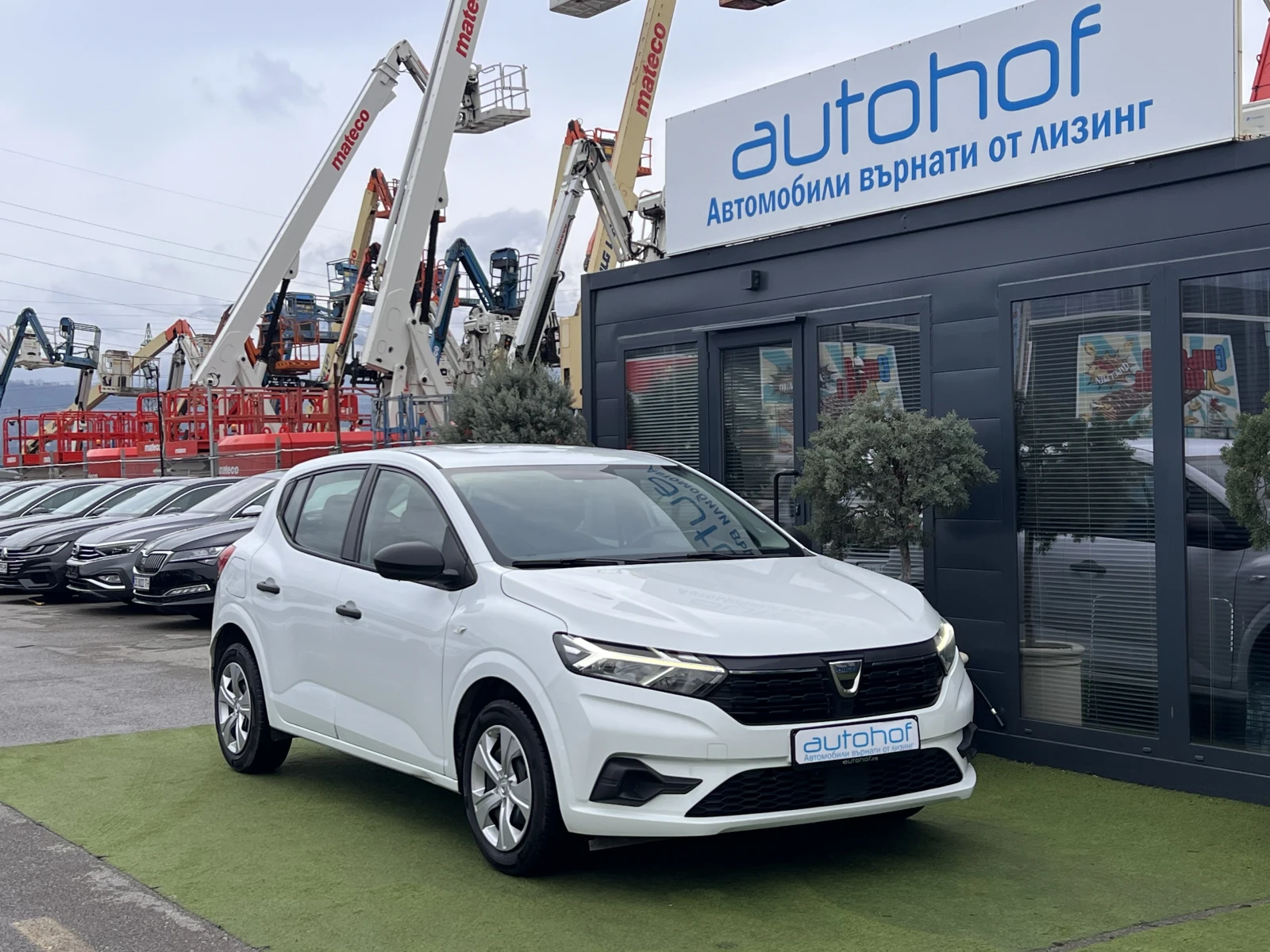 Dacia Sandero ESSENTIAL/1.0TCE/91K.C./5MT/LPG/ГАРАНЦИЯ - изображение 6