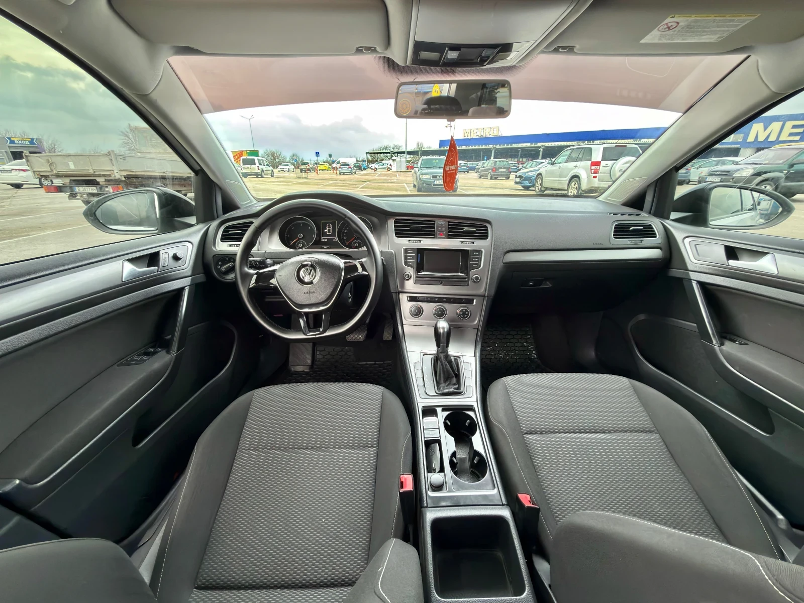 VW Golf TDI, снимка 8 - Автомобили и джипове - 54028191