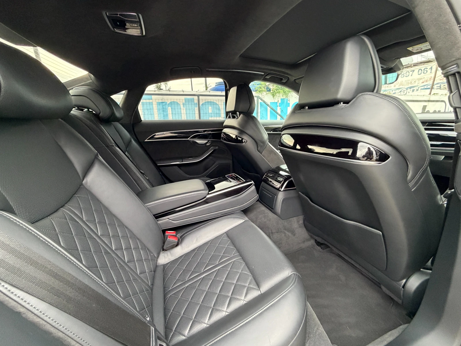 Audi A8 60TFSIe PLUG IN/QUATTRO/FULL/MATRIX, снимка 12 - Автомобили и джипове - 54457854
