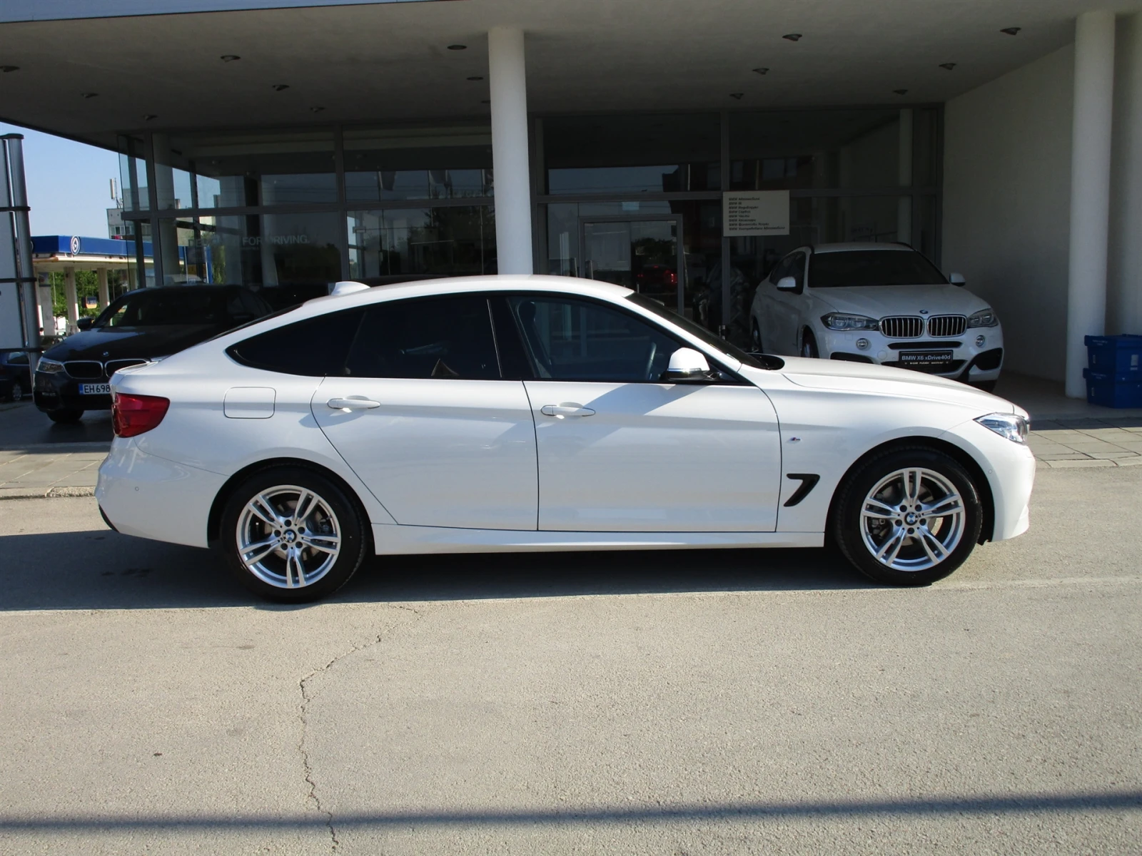 BMW 320 xDrive Гран Туризмо, снимка 3 - Автомобили и джипове - 55117515