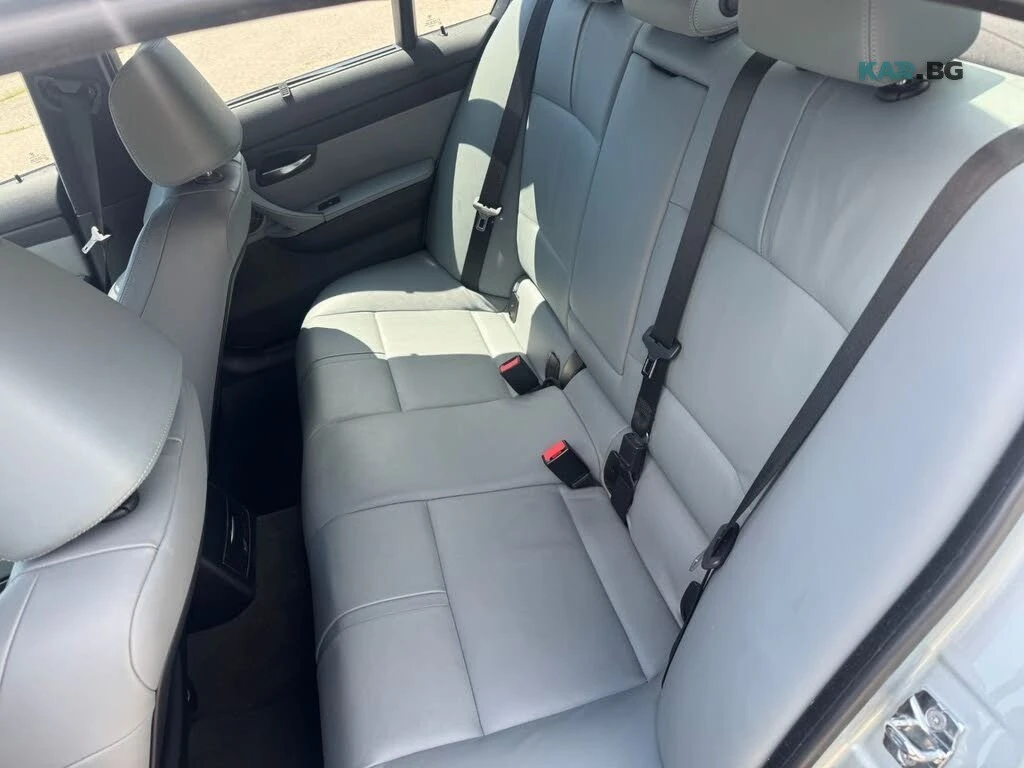 BMW M3 * RWD* АвтоКредит * (ЦЕНА ДО БГ), снимка 13 - Автомобили и джипове - 55178082