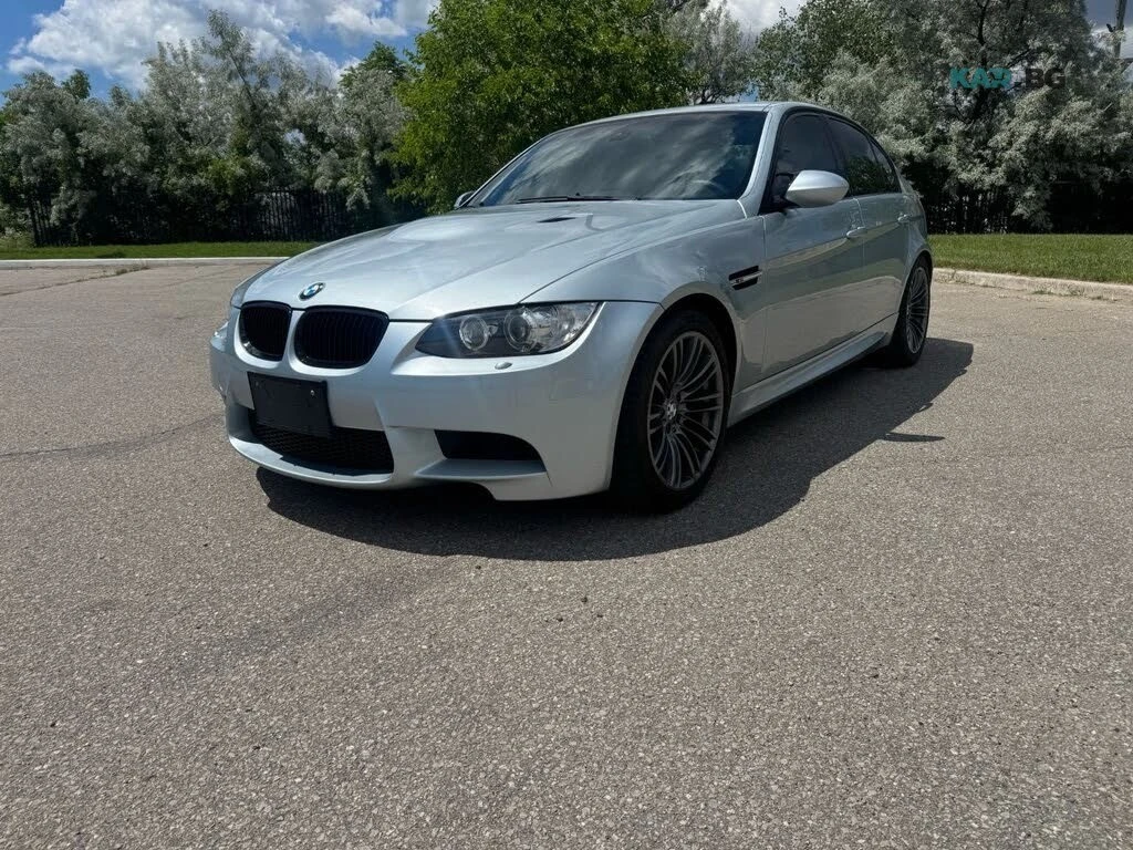 BMW M3 * RWD* АвтоКредит * (ЦЕНА ДО БГ), снимка 2 - Автомобили и джипове - 55178082