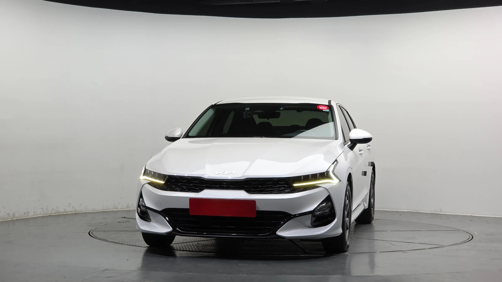 Kia K5 Фабрична Газ, снимка 3 - Автомобили и джипове - 55239661