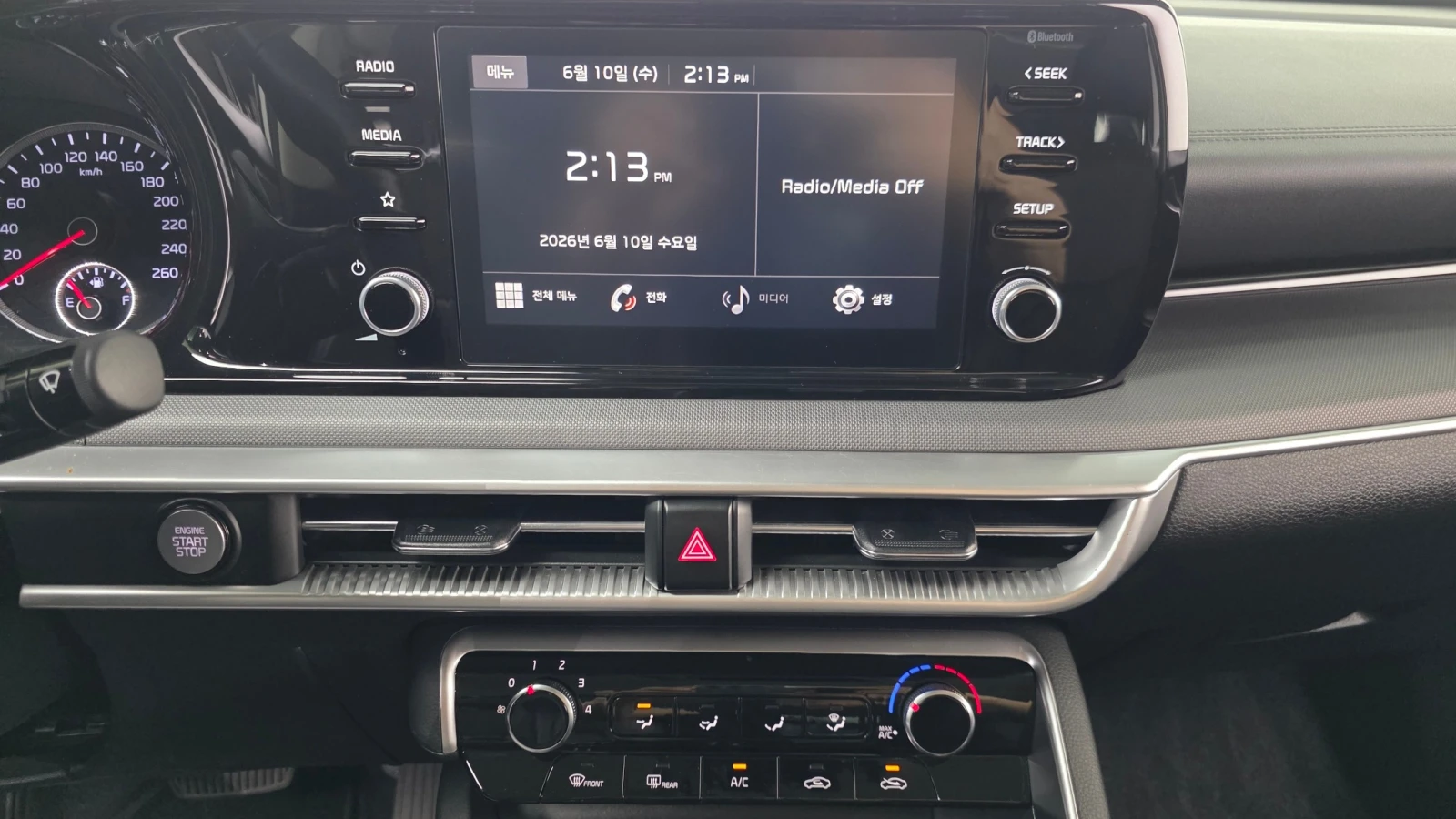 Kia K5 Фабрична Газ, снимка 13 - Автомобили и джипове - 55239661