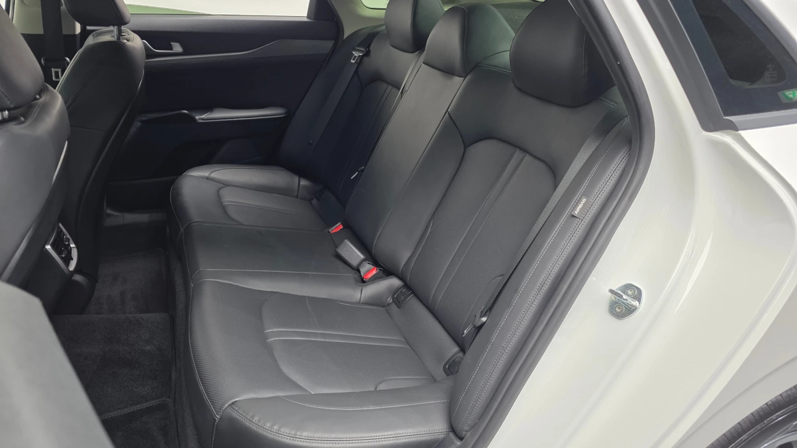 Kia K5 Фабрична Газ, снимка 10 - Автомобили и джипове - 55239661
