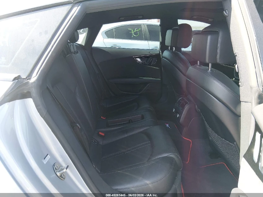 Audi Rs7 560+ К.С* PRESTIGE* SPORT PACKAGE* HUD* ТОП, снимка 14 - Автомобили и джипове - 55556289