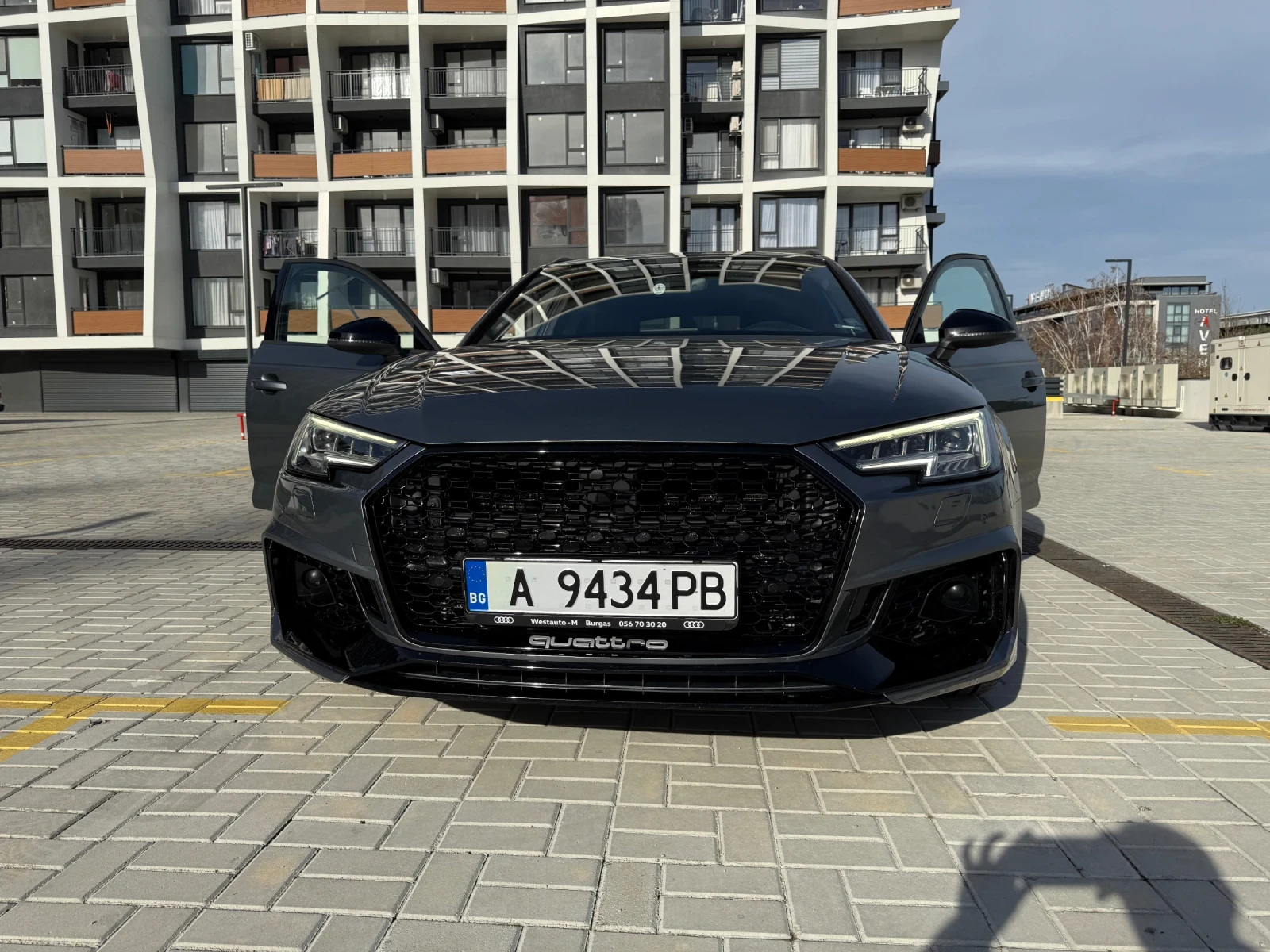 Audi A4, снимка 3 - Автомобили и джипове - 56728080