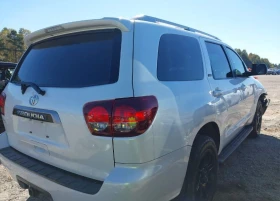 Toyota Sequoia 5.7* SR5* * ПЪЛНА СЕРВИЗНА ИСТОРИЯ!, снимка 4