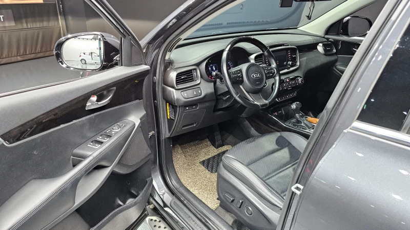 Kia Sorento 2.0CRDI/4x4/Пълна сервизна !!!, снимка 5 - Автомобили и джипове - 53355286