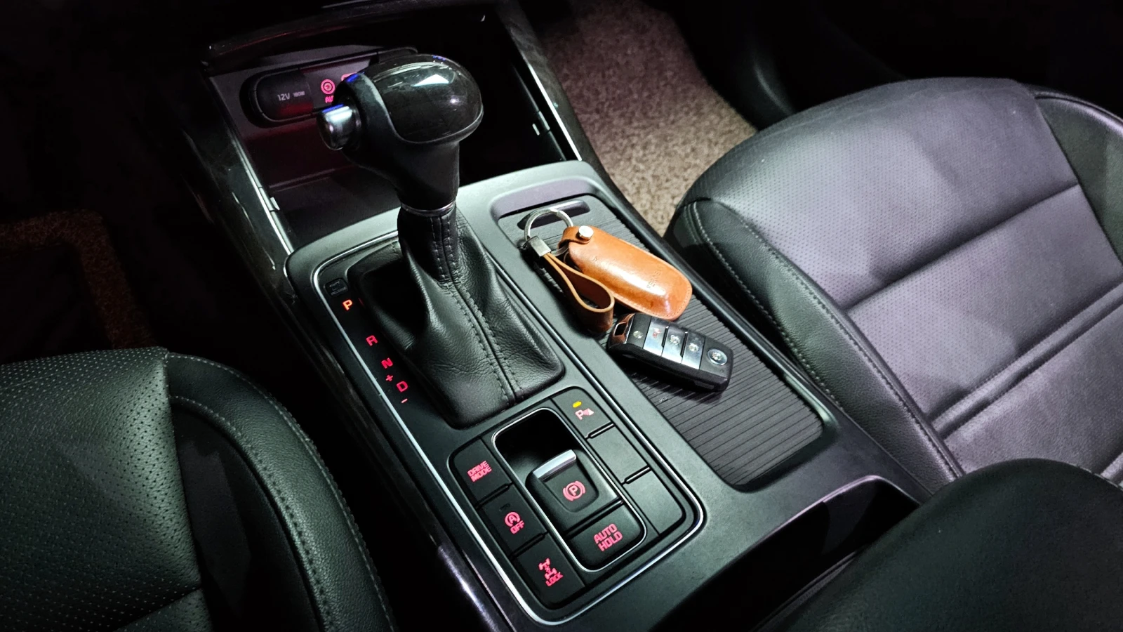 Kia Sorento 2.0CRDI/4x4/Пълна сервизна !!! - изображение 8