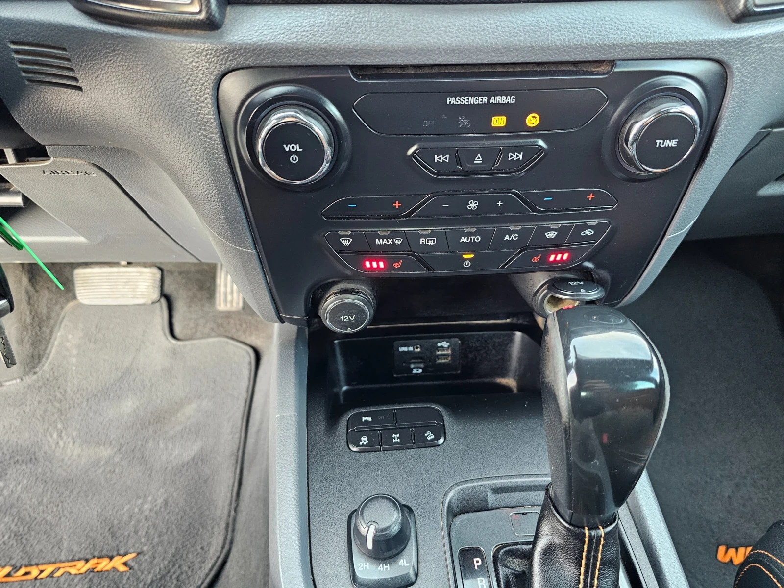 Ford Ranger 3.2 WILDTRAK 4х4 Automatic TOP, снимка 14 - Автомобили и джипове - 53788271