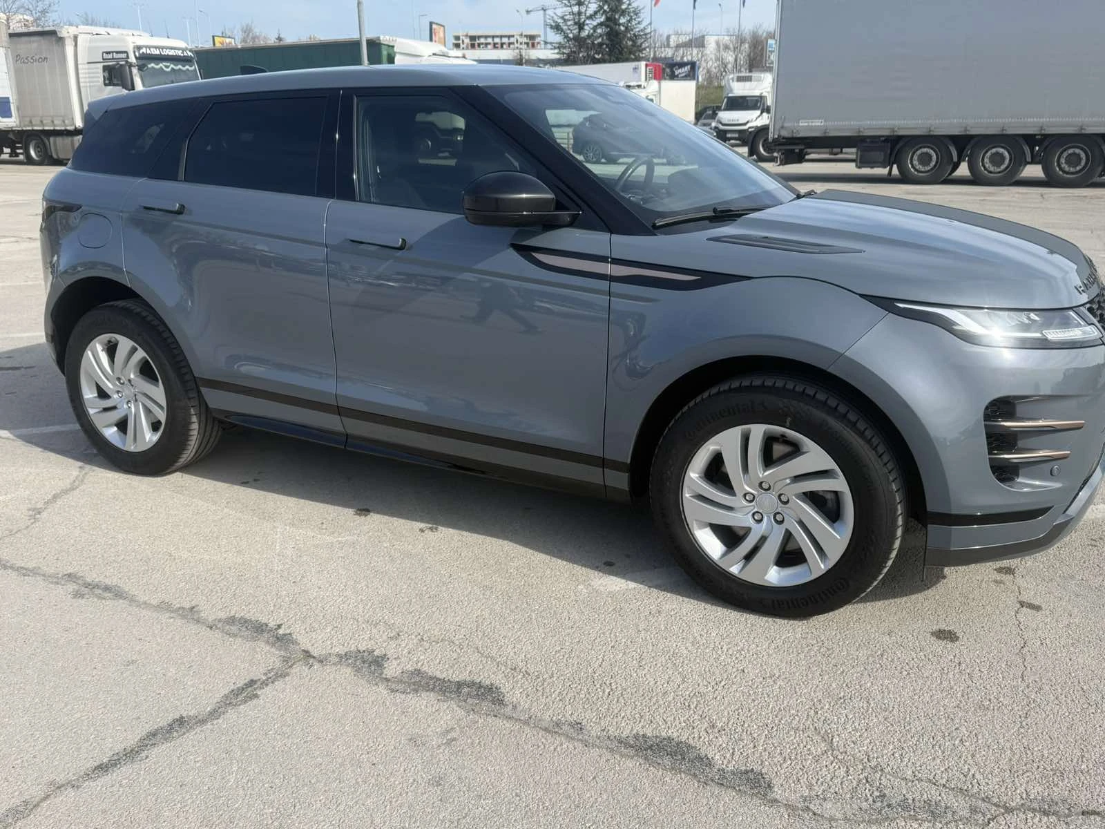 Land Rover Range Rover Evoque R-DYNAMIC S, снимка 3 - Автомобили и джипове - 53838159