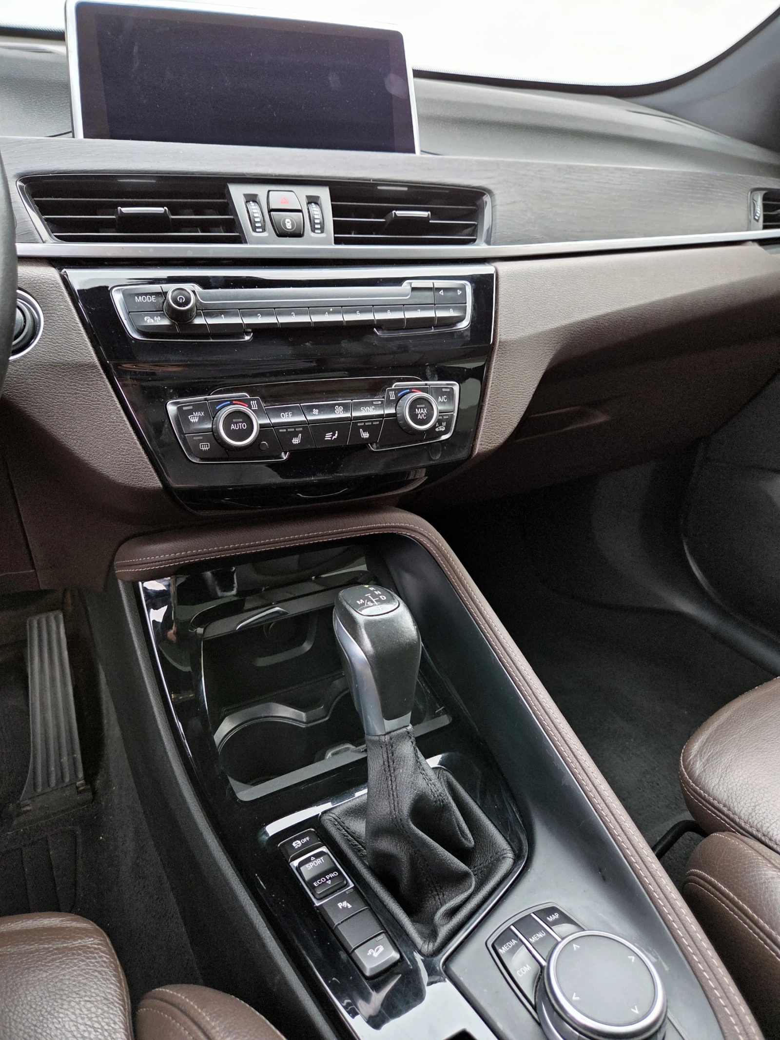 BMW X1 Автоматик Кожа Панорама Head-up , снимка 5 - Автомобили и джипове - 54202641