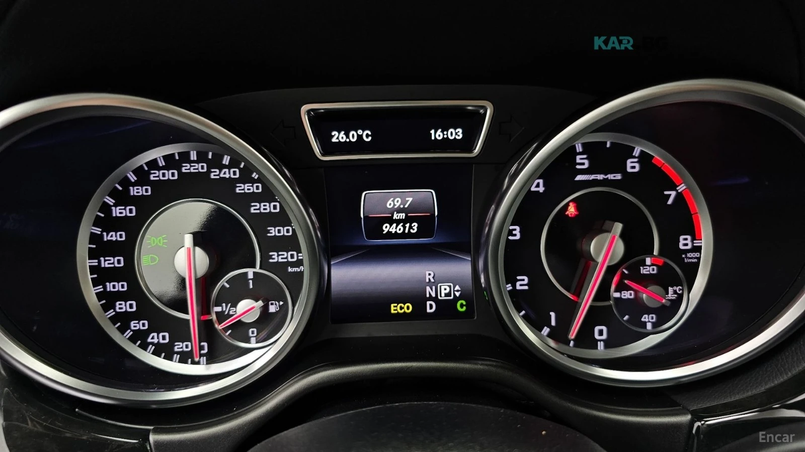 Mercedes-Benz ML 63 AMG 4MATIC/LANE DEPARTURE/DRIVER ASSIST, снимка 8 - Автомобили и джипове - 54763731