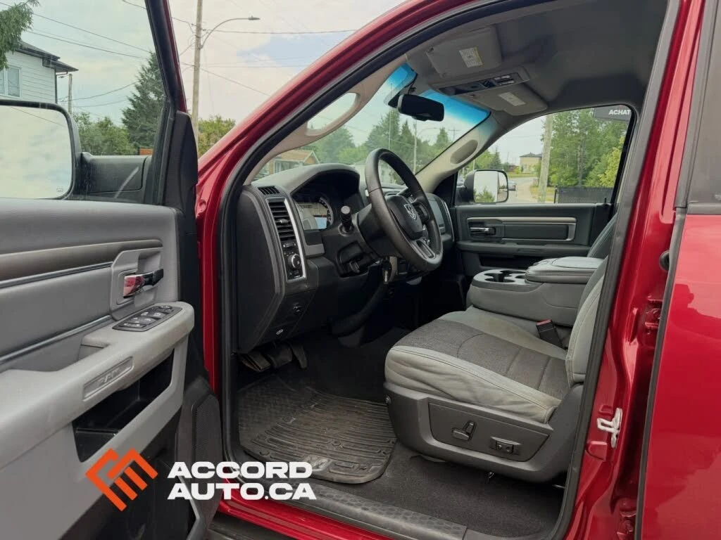 Dodge RAM 1500 5.7 V8 HEMI, снимка 4 - Автомобили и джипове - 55348041