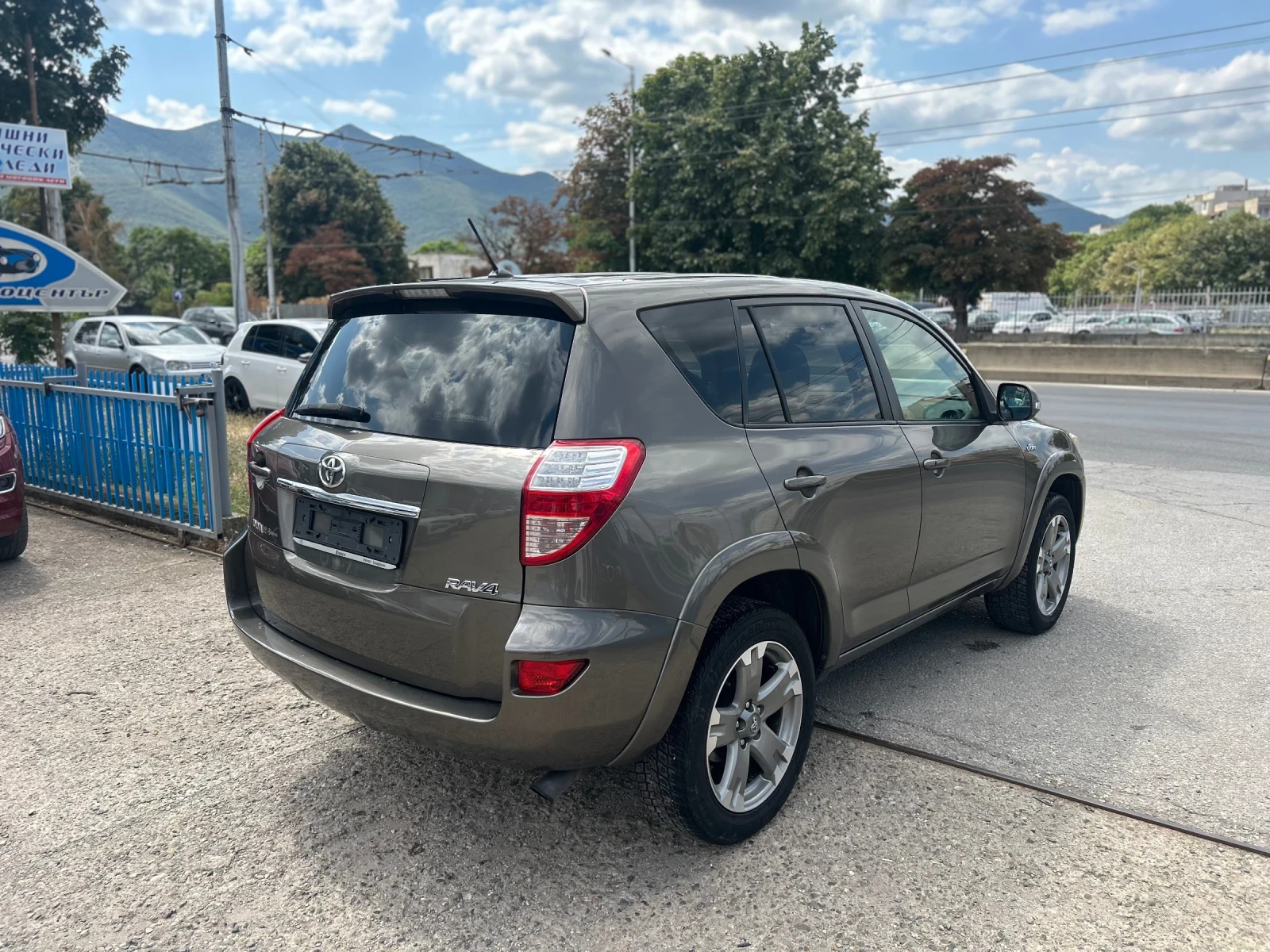 Toyota Rav4 4x4, снимка 5 - Автомобили и джипове - 55665234