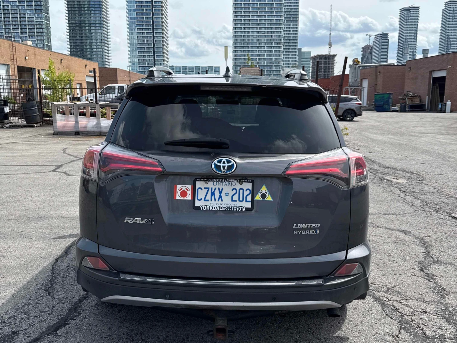 Toyota Rav4 Hybrid Limited | CARFAX | АВТОКРЕДИТ , снимка 5 - Автомобили и джипове - 55982807