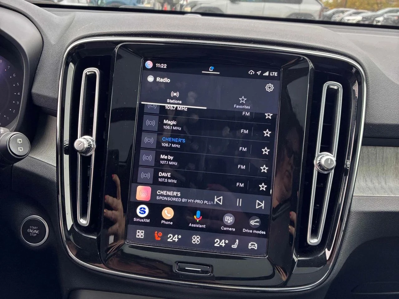 Volvo XC40, снимка 9 - Автомобили и джипове - 56710760