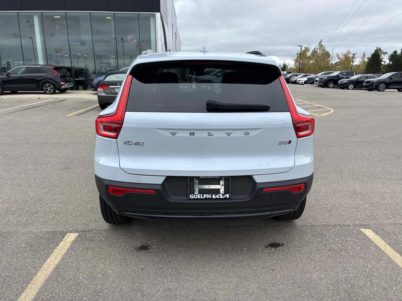 Volvo XC40, снимка 4 - Автомобили и джипове - 56710760