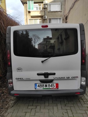Opel Vivaro 6 скорости, снимка 2 - Бусове и автобуси - 44997718
