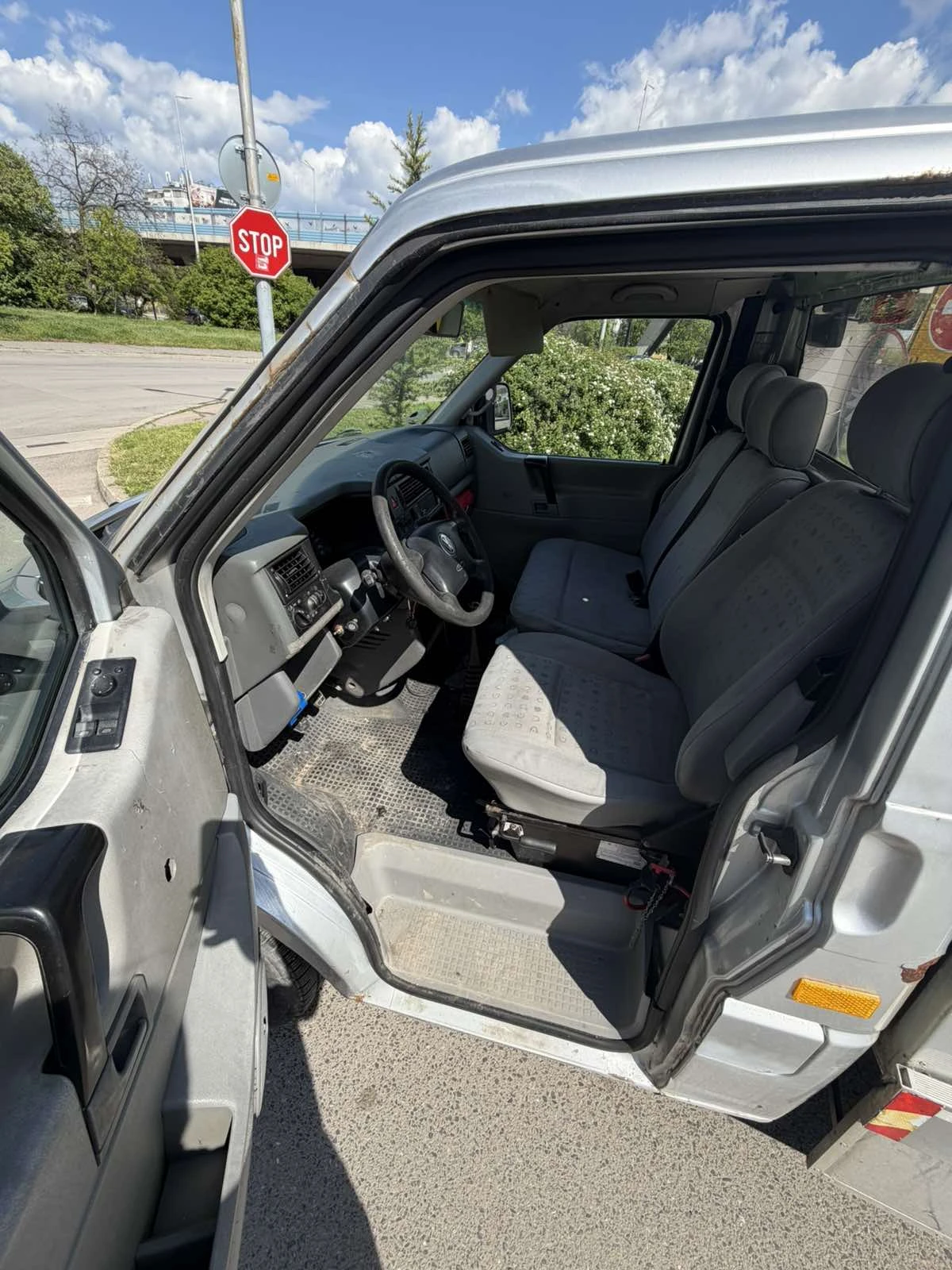 VW Transporter 2.5 TDI, снимка 4 - Бусове и автобуси - 54424879