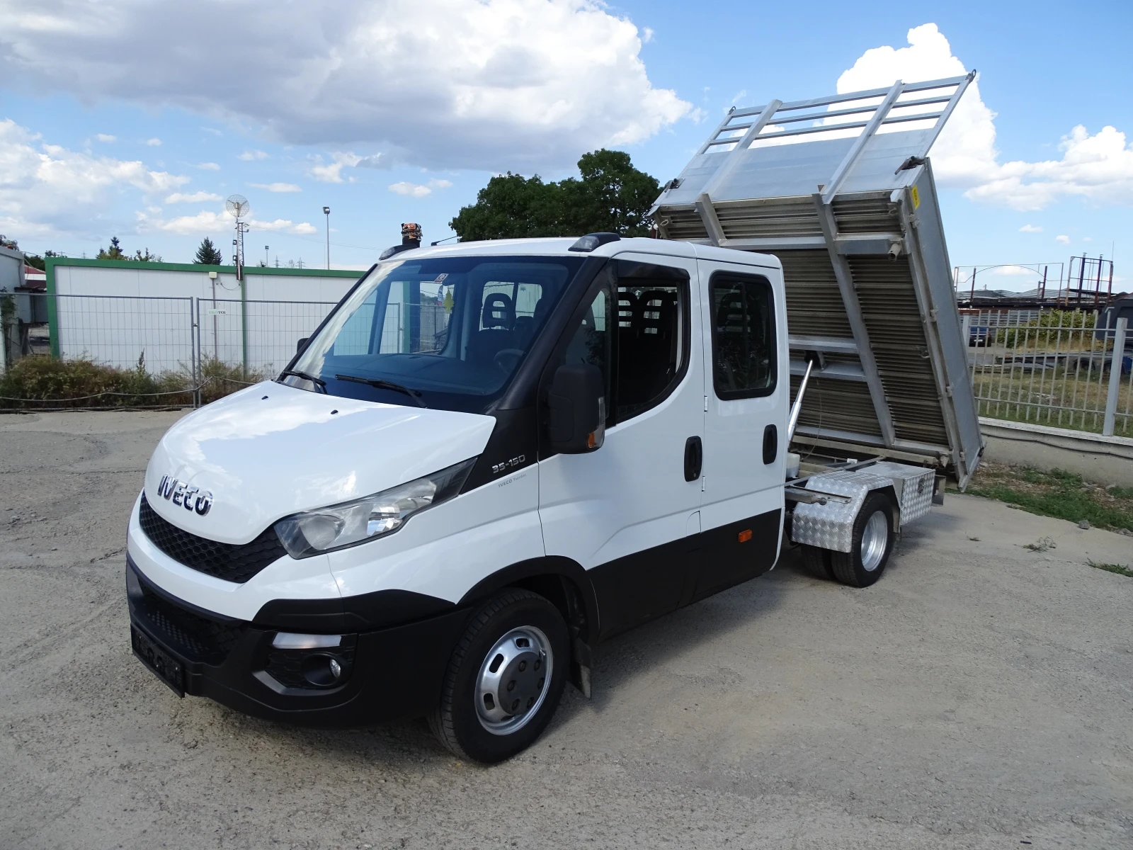 Iveco 35c15 ВЪЗМОЖЕН МОНТАЖ НА ТАВАНЕН КЛИМАТИК* ЦЕНА-19999е , снимка 3 - Бусове и автобуси - 55483089