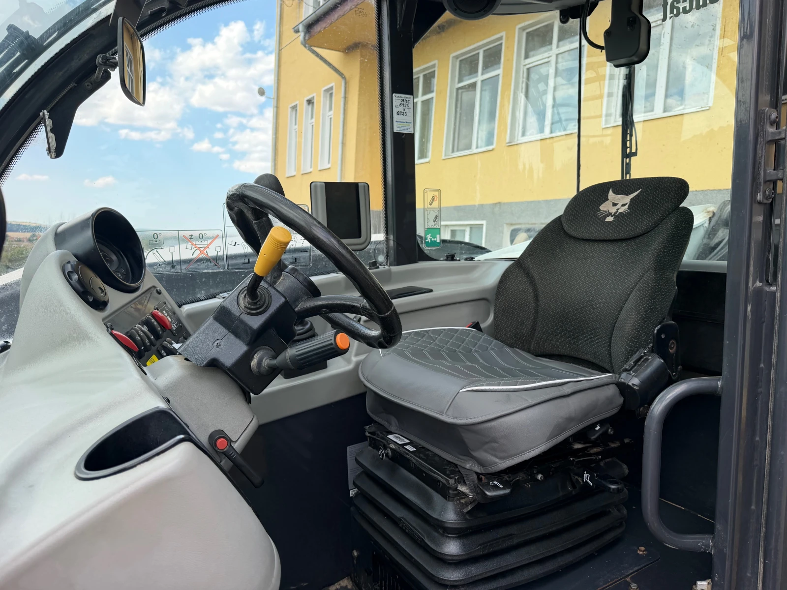 ������������ ������� Bobcat TL 43.80 HIGH FLOW AGRI ������ | Mobile.bg � ����������� 9