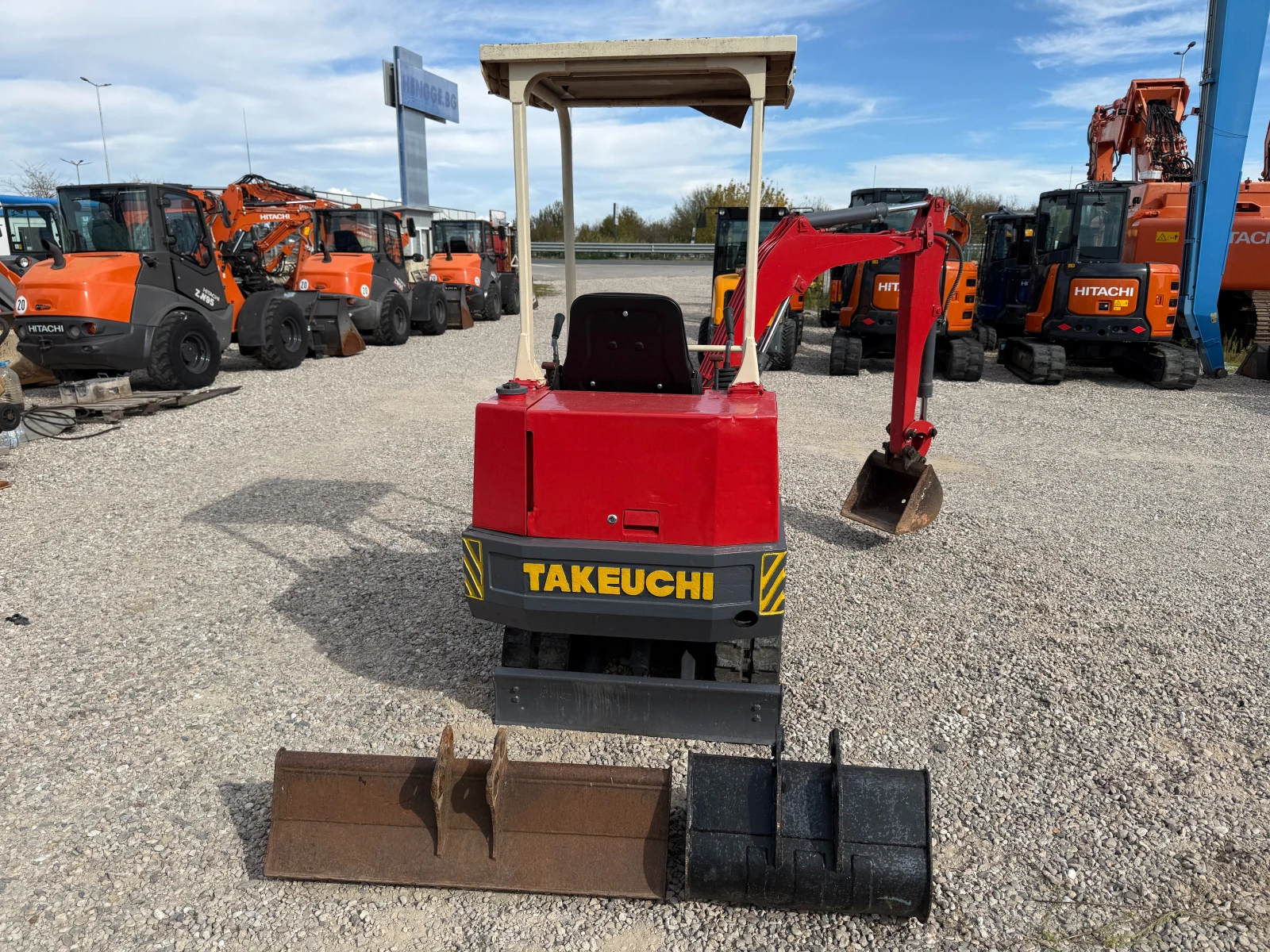  Takeuchi TB15 3  | Mobile.bg   14