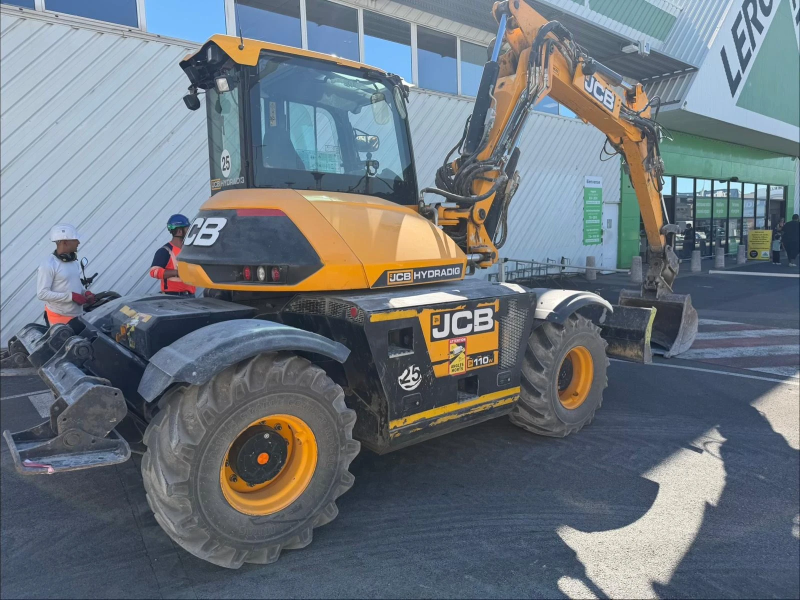Багер JCB HYDRADIG 110W + 6 РАБОТНИ УРЕДА ЛИЗИНГ, снимка 2 - Индустриална техника - 56274228