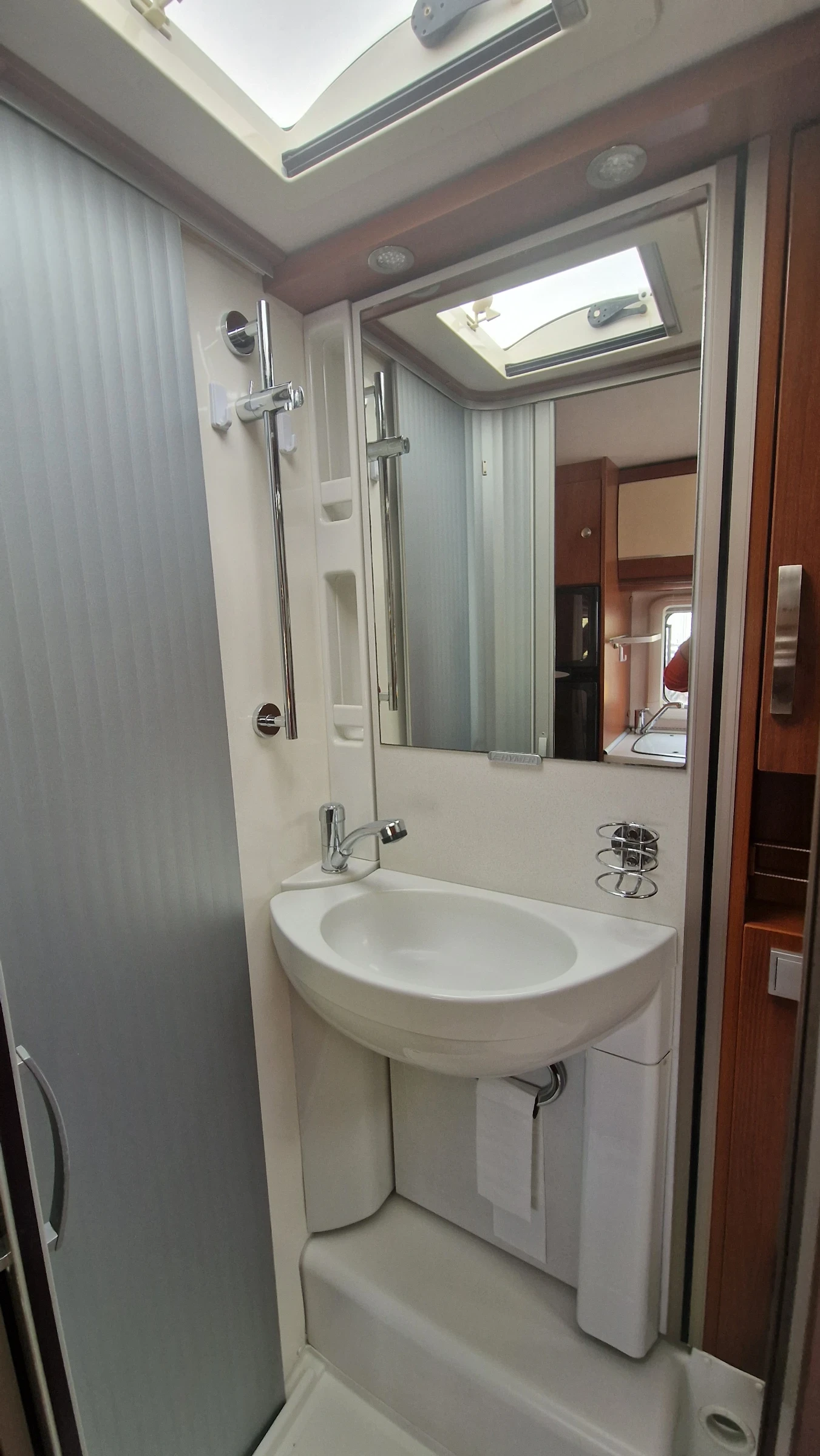 ������ HYMER / ERIBA Fiat B674 AL KO   150 ps | Mobile.bg � ����������� 13