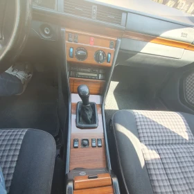 Mercedes-Benz E 250, снимка 11