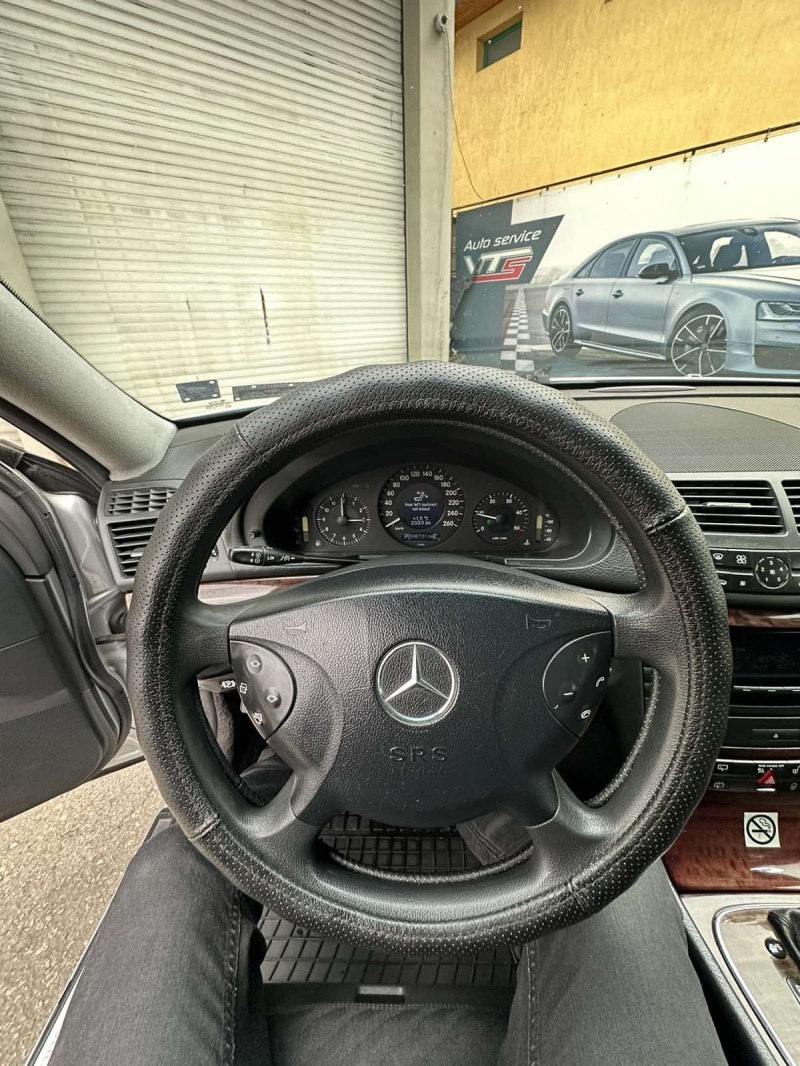 Mercedes-Benz E 280, снимка 2 - Автомобили и джипове - 46189370