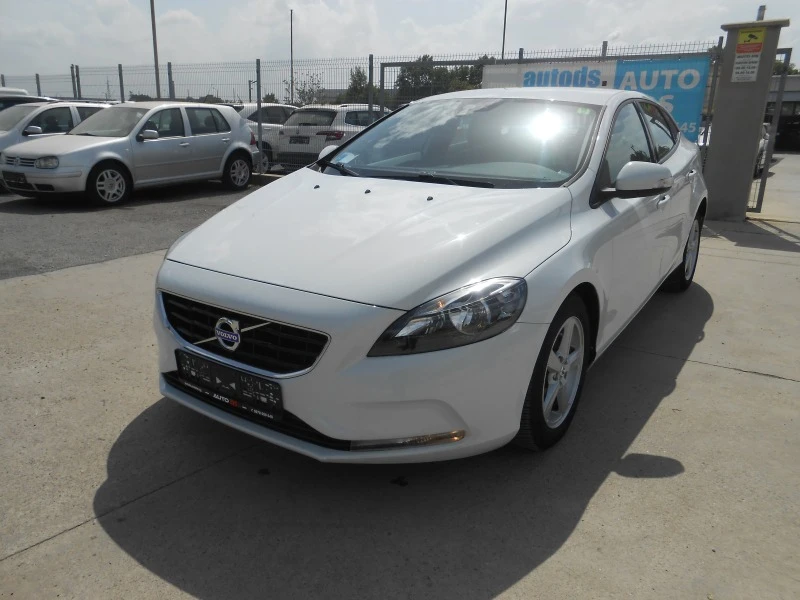 Volvo V40 1.6d-Euro-5B, снимка 1 - Автомобили и джипове - 45452286