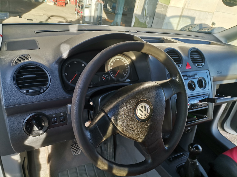 VW Caddy, снимка 3 - Автомобили и джипове - 46058232