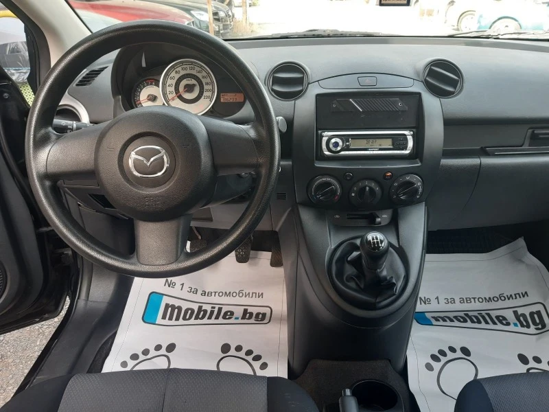 Mazda 2 1.3I-75c.c., снимка 5 - Автомобили и джипове - 46304890