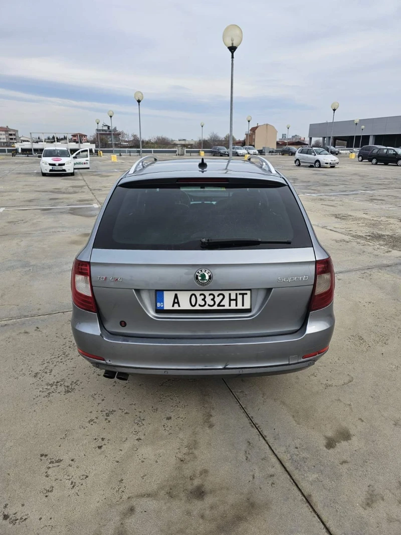 Skoda Superb 2.0 TDI 4x4, снимка 7 - Автомобили и джипове - 47527787