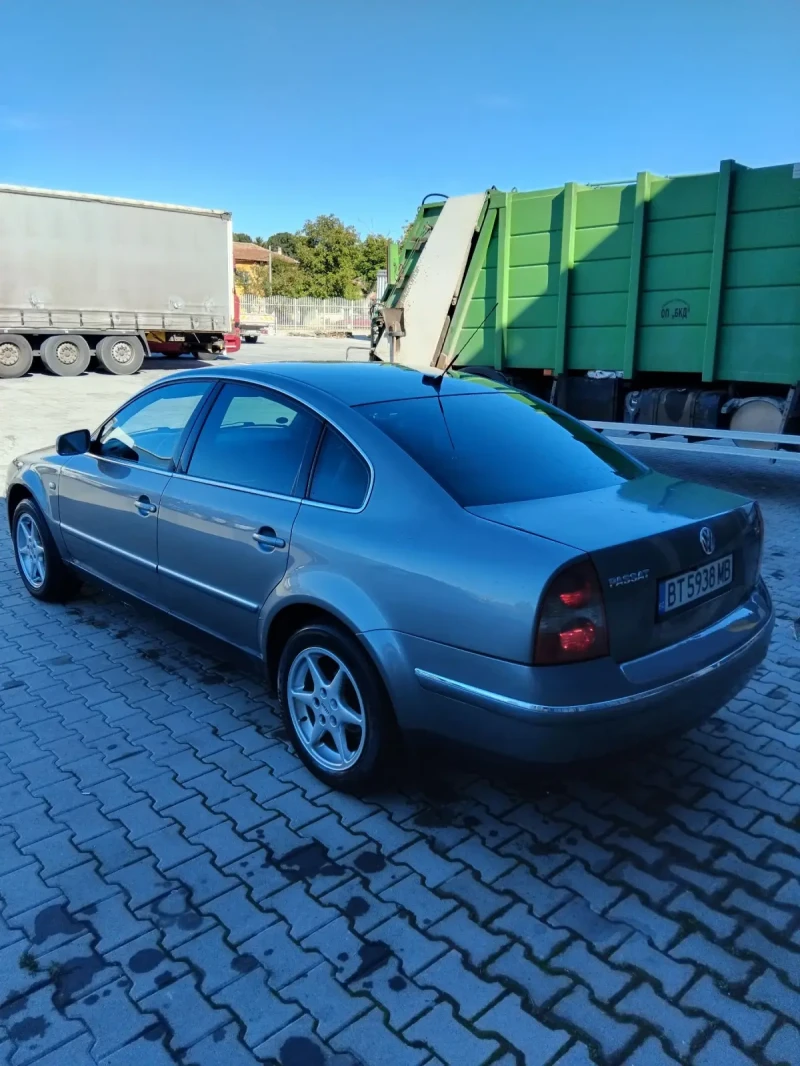 VW Passat 1.9TDI 131PS 6СК ОБСЛУЖЕН , снимка 5 - Автомобили и джипове - 47747088