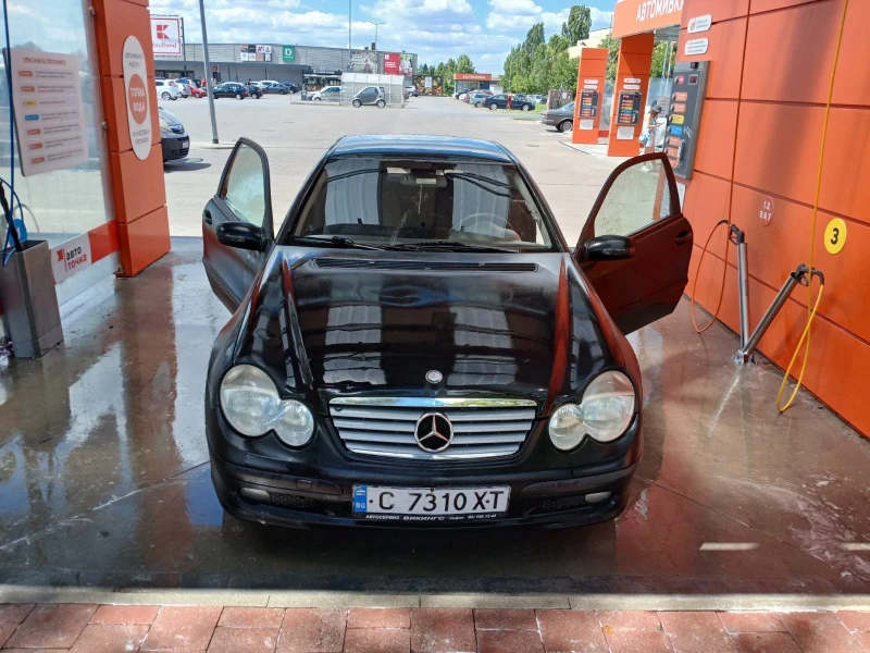 Mercedes-Benz C 180, снимка 11 - Автомобили и джипове - 48238376