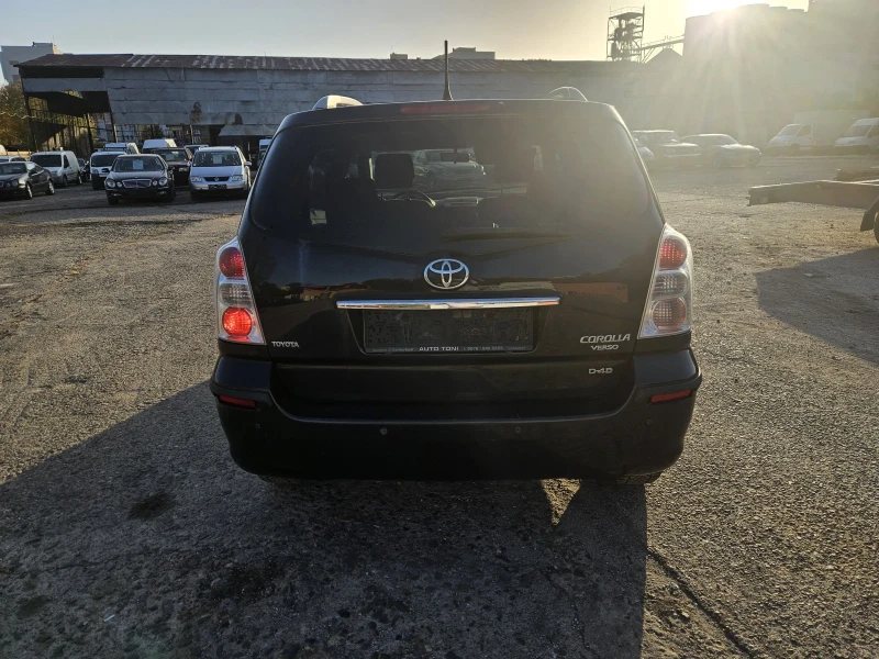 Toyota Corolla verso 2.2 d4d 136hp, снимка 5 - Автомобили и джипове - 48444639