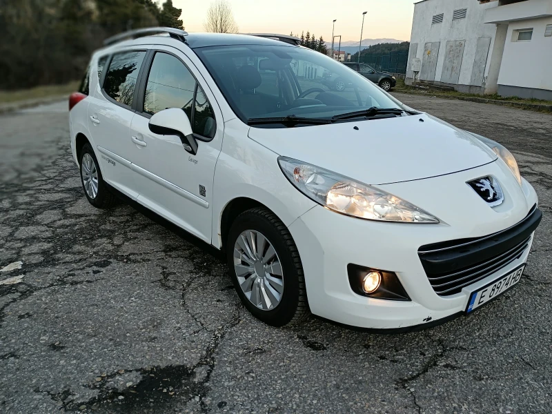 Peugeot 207 Комби Автоматик, снимка 3 - Автомобили и джипове - 48490633