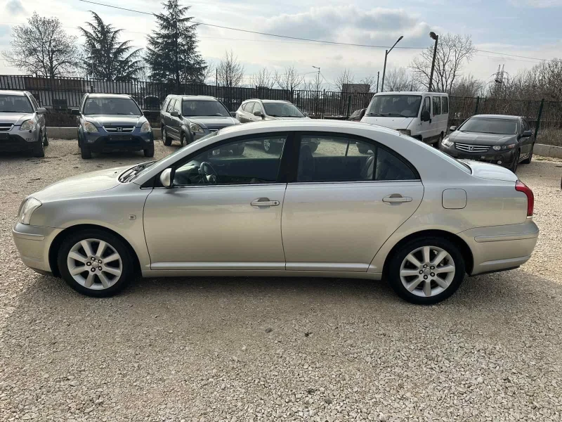 Toyota Avensis 1.8VVTI//129Ks//KLIMATRONIK//LIMOUSINE , снимка 2 - Автомобили и джипове - 49226264