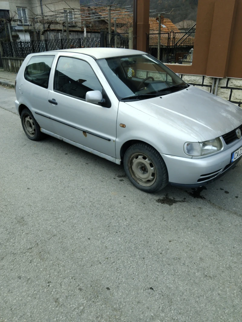 VW Polo, снимка 5 - Автомобили и джипове - 48815919