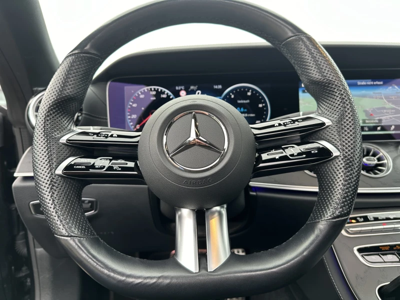 Mercedes-Benz E 220 AMG/194HP/NAVI/CAM/LED/PANO/TSR/TRG3, снимка 9 - Автомобили и джипове - 49301794