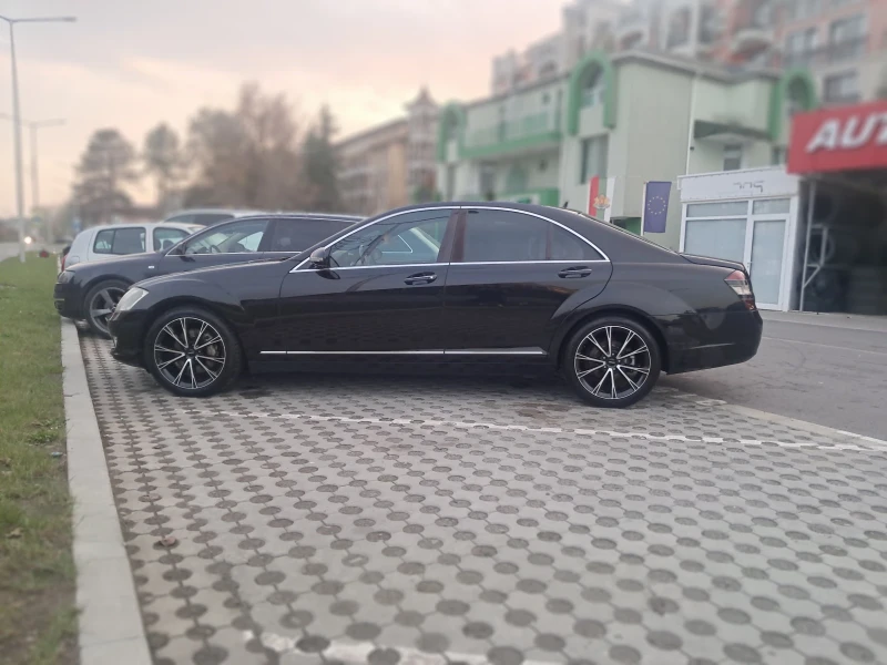 Mercedes-Benz S 320, снимка 12 - Автомобили и джипове - 52512656