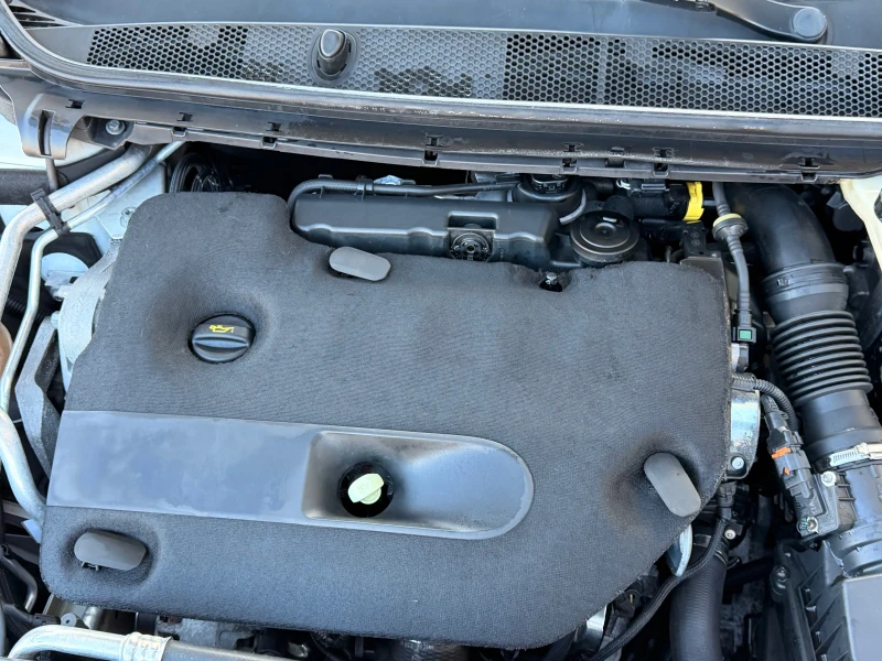 Peugeot 308 2.0hdi GT-line/Panorama/Led/Avtomat/E6b/, снимка 17 - Автомобили и джипове - 53137691